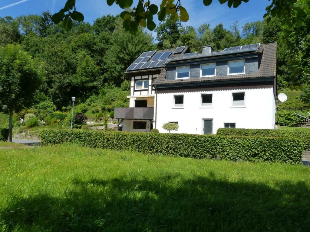 Ferienwohnung Rundumgruen Olpe bei Meschede エクステリア 写真